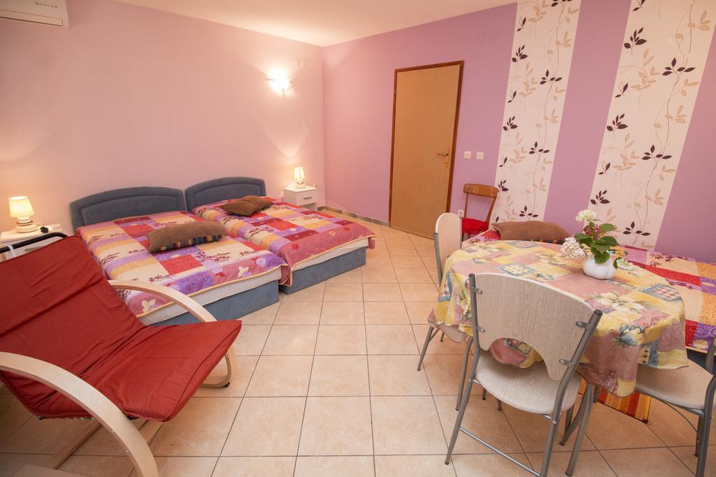 Apartments Grace روفينج المظهر الخارجي الصورة
