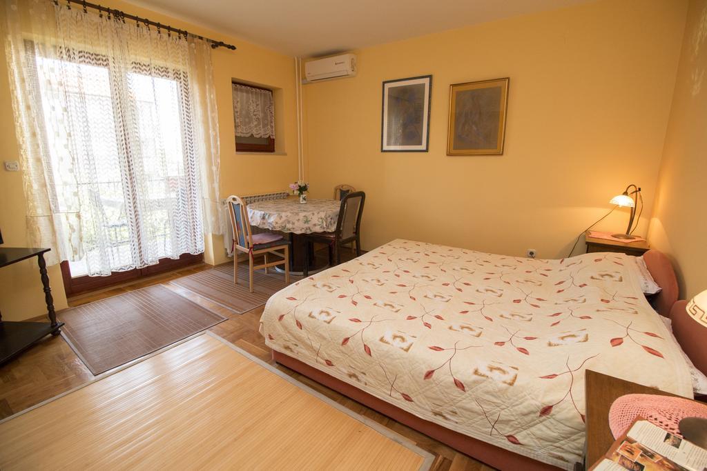 Apartments Grace روفينج المظهر الخارجي الصورة