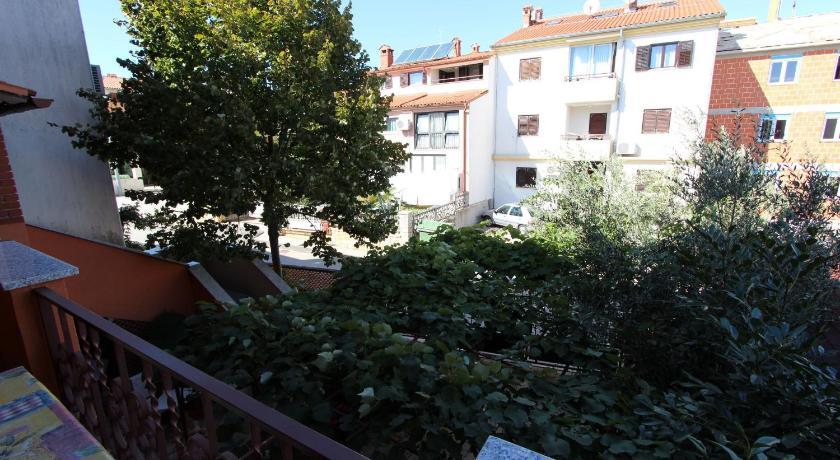 Apartments Grace روفينج الغرفة الصورة